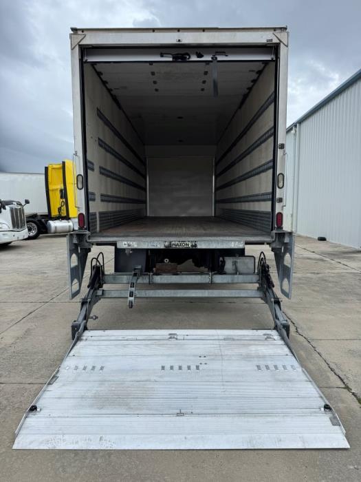 2020 Peterbilt 337-9