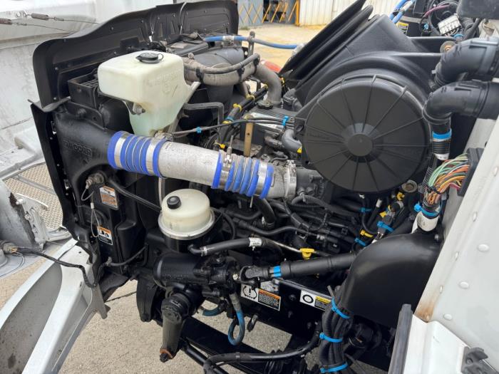 2020 Peterbilt 337-22