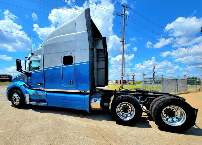 2019 Peterbilt 579-4