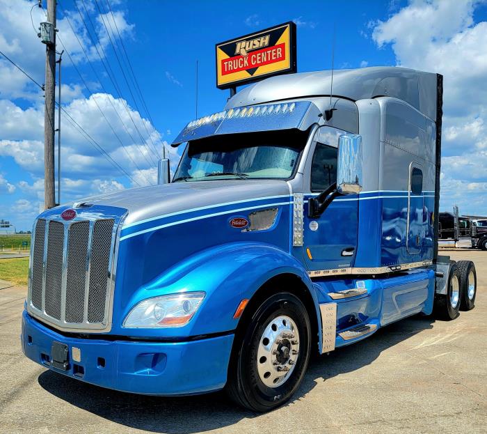 2019 Peterbilt 579 photo 2