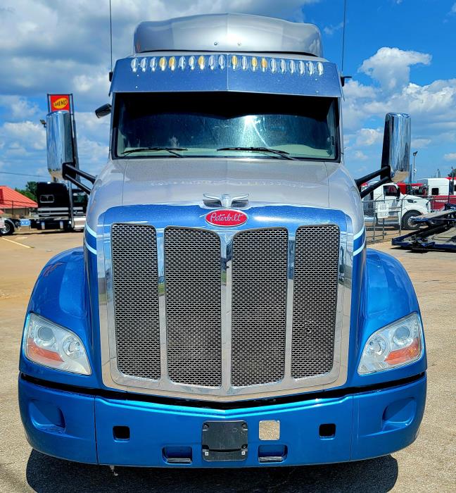 2019 Peterbilt 579-8