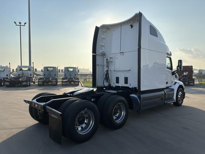 2021 Peterbilt 579-5