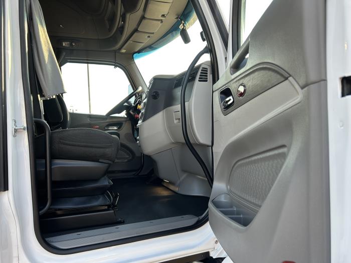 2021 Peterbilt 579-22