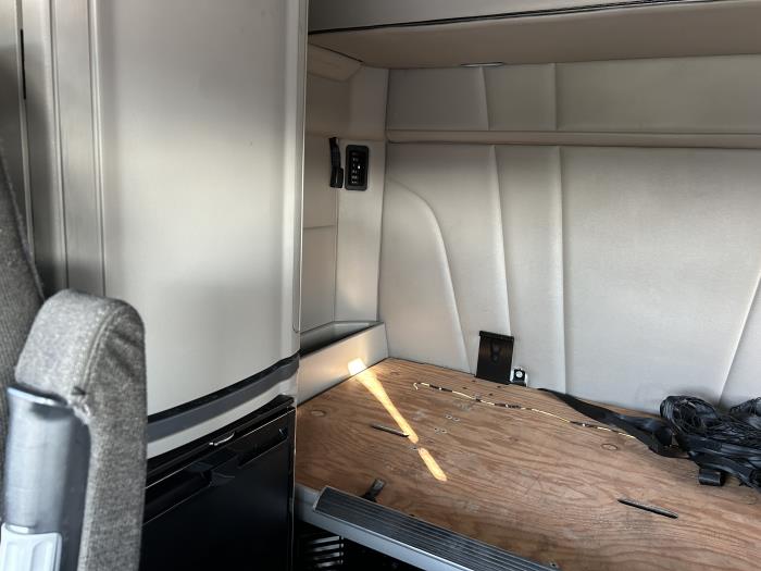 2021 Peterbilt 579-31