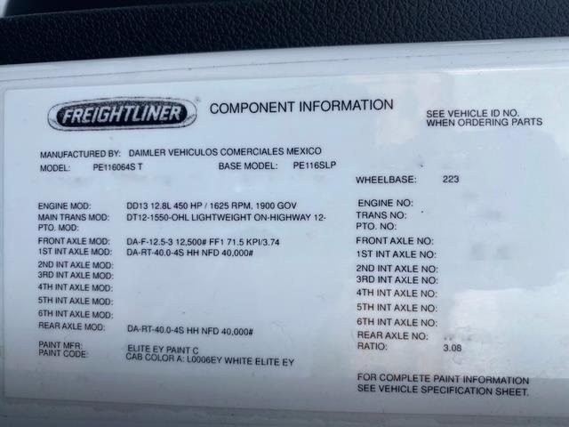 2021 Freightliner Cascadia-25