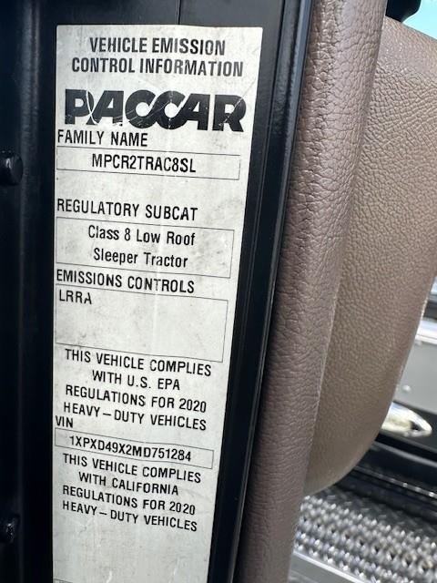 2021 Peterbilt 389-9