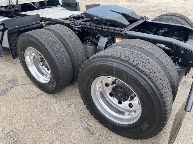 2021 Freightliner Cascadia-4