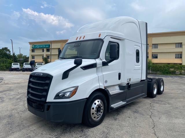 2021 Freightliner Cascadia-0