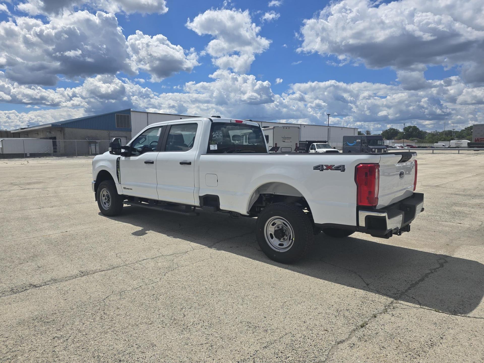 2026 Ford F-350 Crew Cab SRW 4x4 Pickup for sale #1942796 - photo 2