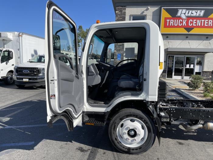 2025 Isuzu NPR-HD-10