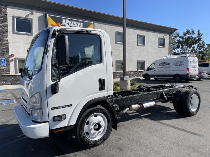 2025 Isuzu NPR-HD-21