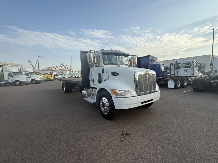2019 Peterbilt 337-8