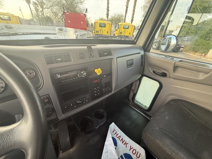 2019 Peterbilt 337-12