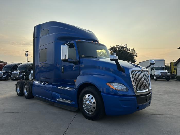 2020 International LT625-3