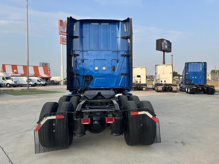 2020 International LT625-6