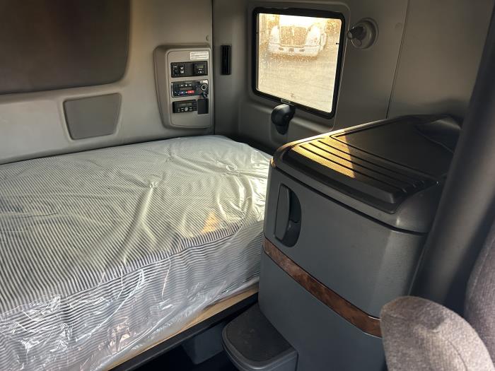 2020 International LT625-12