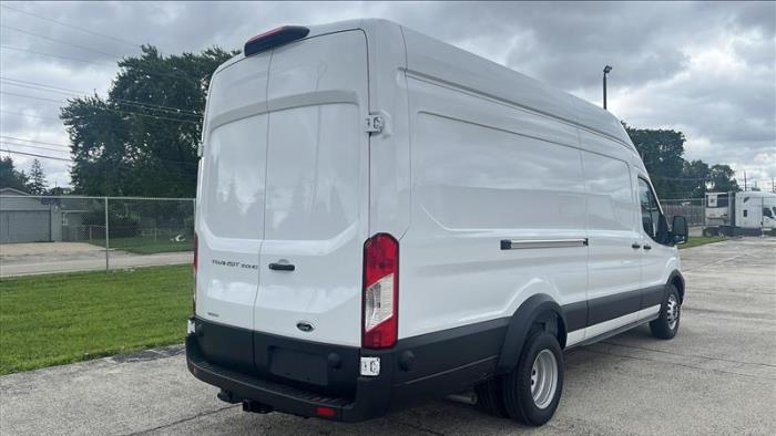 2025 Ford Transit 350 HD-6