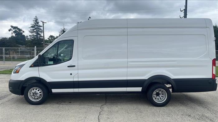 2025 Ford Transit 350 HD-2