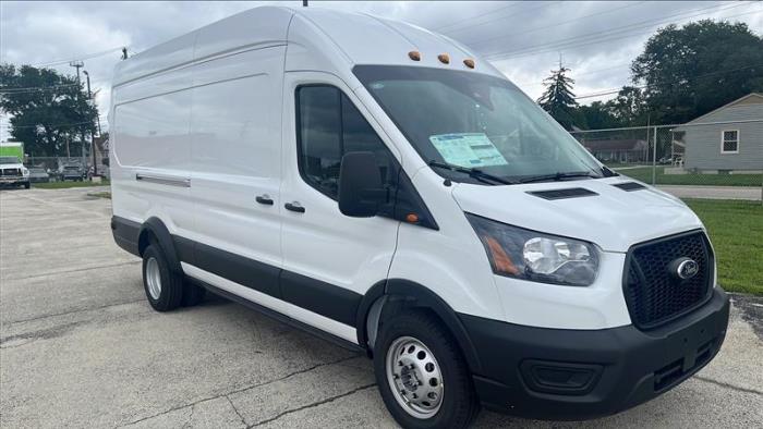 2025 Ford Transit 350 HD-8