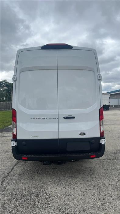 2025 Ford Transit 350 HD-4