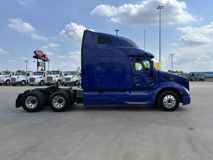 2022 Peterbilt 579-6