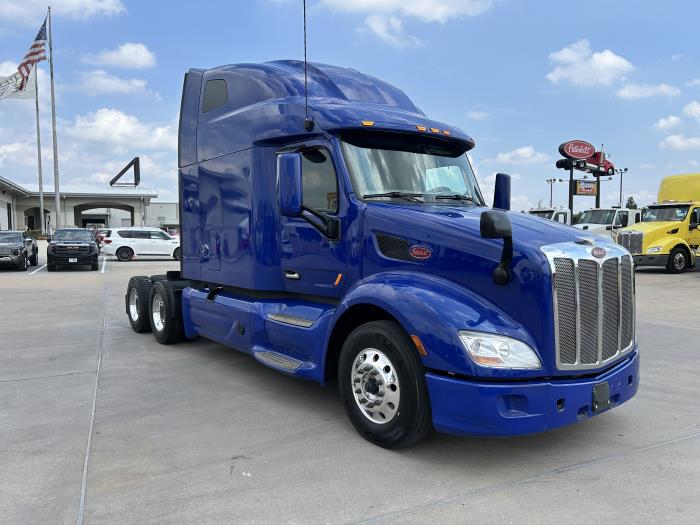 2022 Peterbilt 579-7