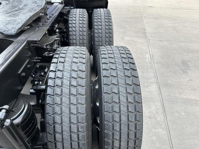 2022 Peterbilt 579-12