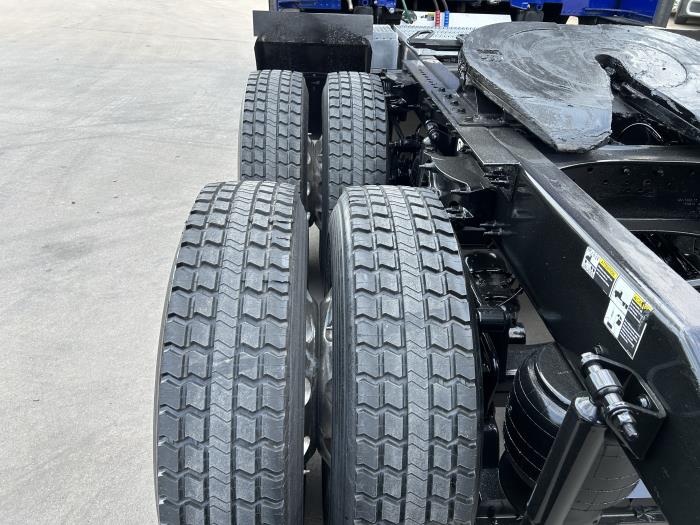 2022 Peterbilt 579-13