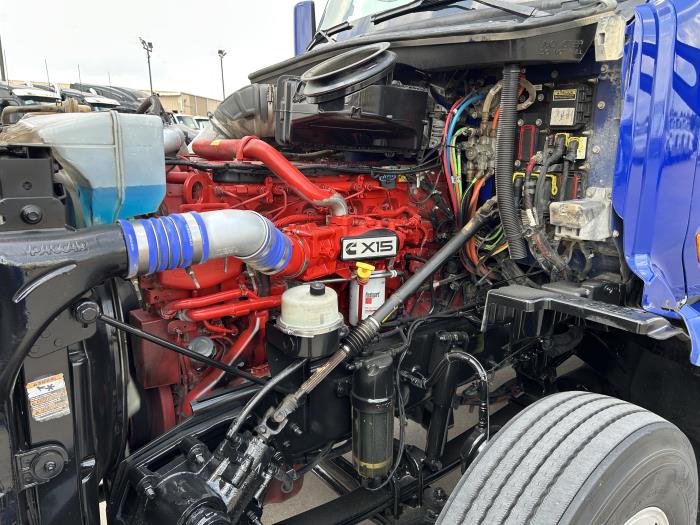 2022 Peterbilt 579-17