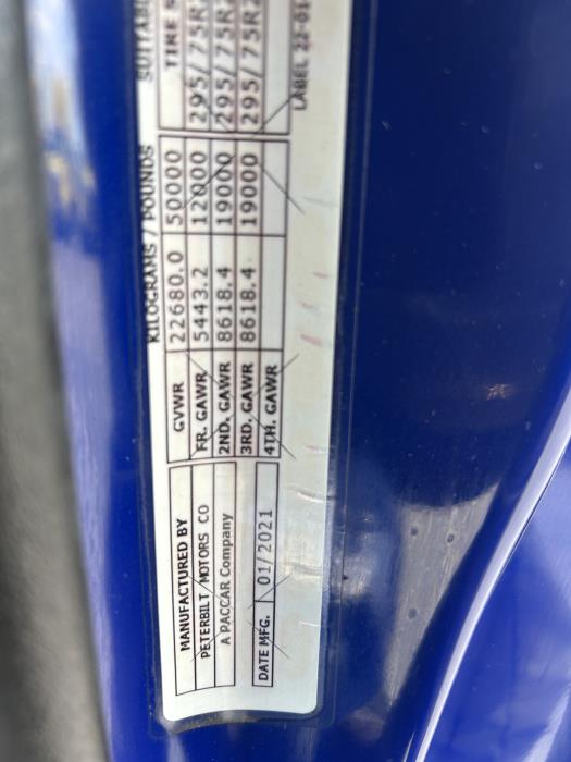 2022 Peterbilt 579-27