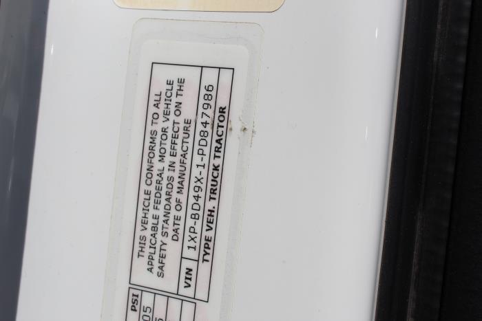 2023 Peterbilt 579-10