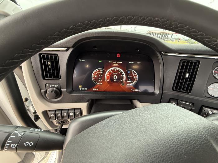 2026 Peterbilt 589-32