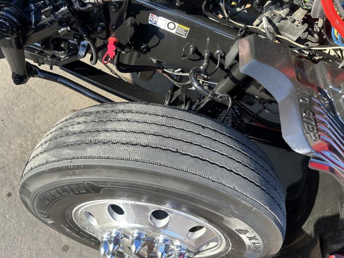 2024 Kenworth T680-18