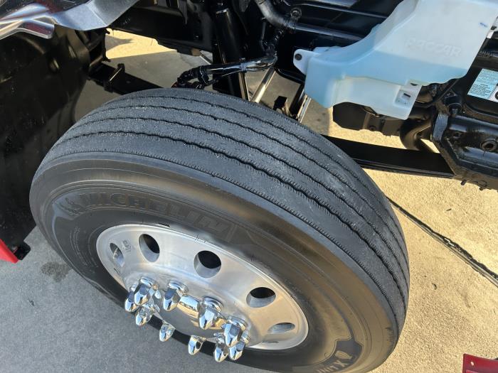 2024 Kenworth T680-21