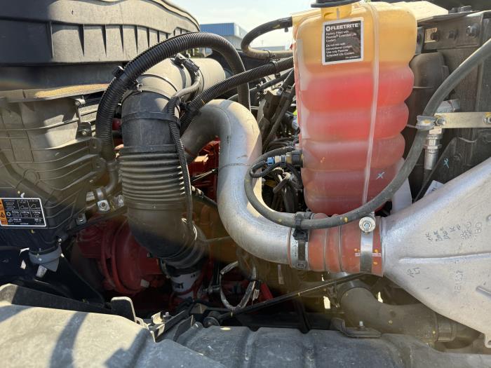 2023 International HV507-25