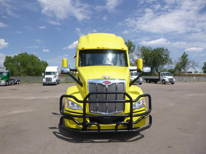 2024 Peterbilt 579 photo 4