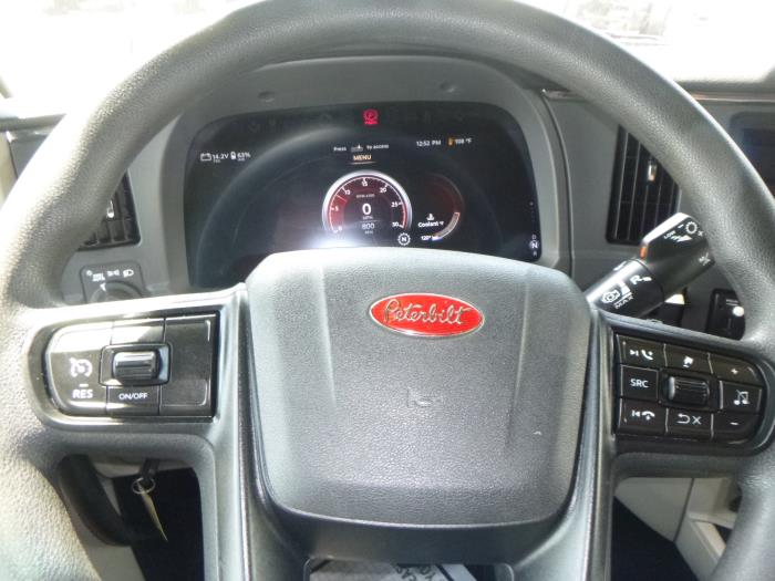 2024 Peterbilt 579-13