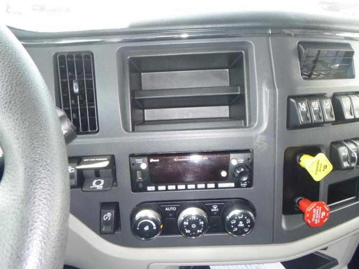 2024 Peterbilt 579-14