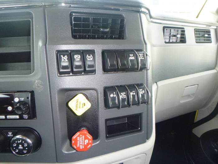 2024 Peterbilt 579-15