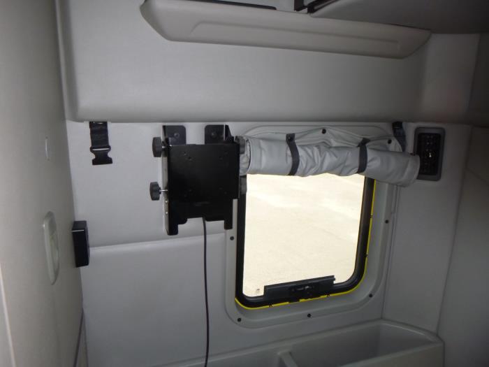 2024 Peterbilt 579-22