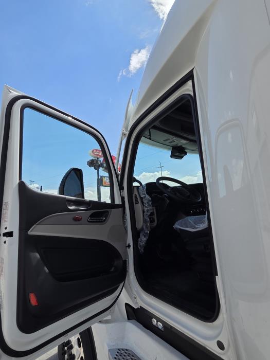 2026 Peterbilt 579-9