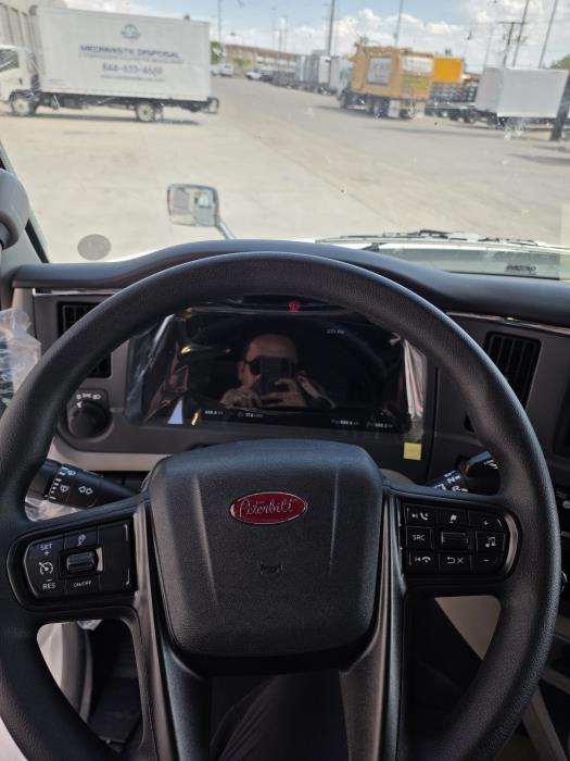 2026 Peterbilt 579-10
