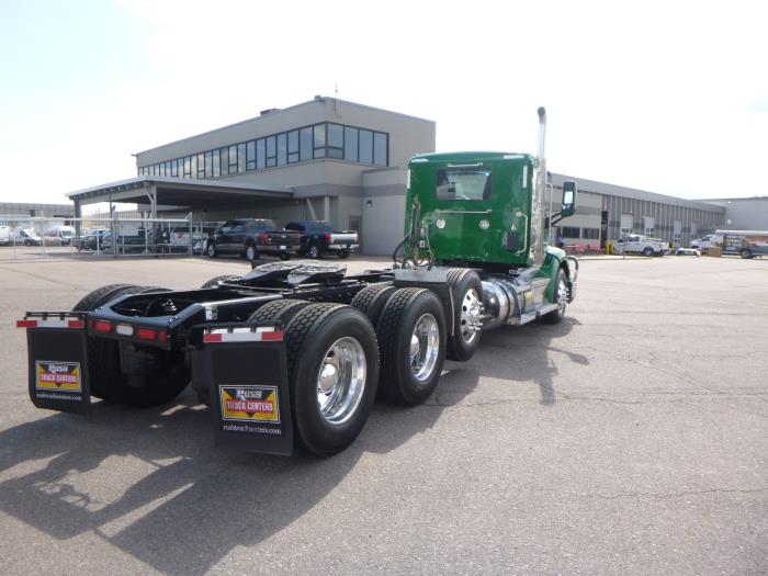 2021 Peterbilt 579-7