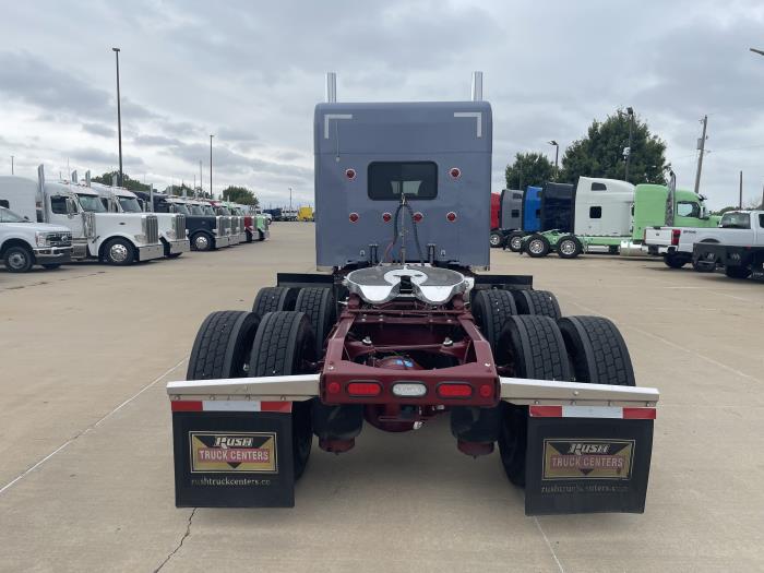 2023 Peterbilt 389-9