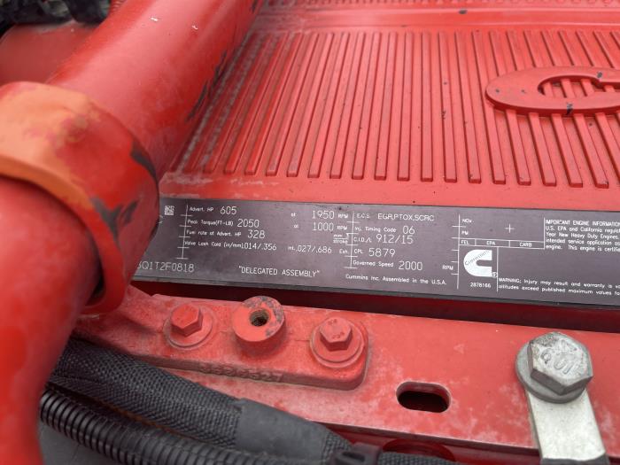 2023 Peterbilt 389-27