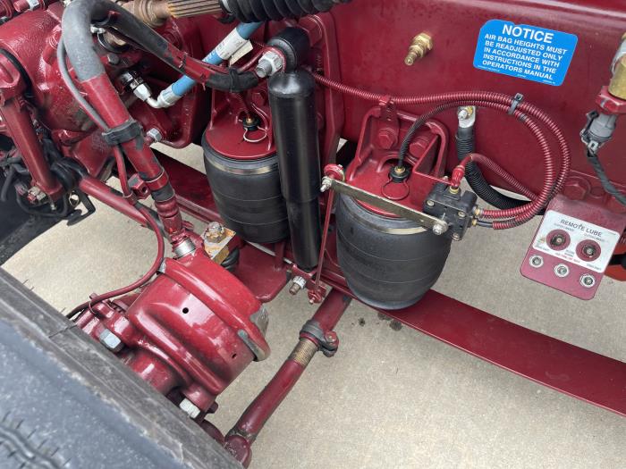 2023 Peterbilt 389-29