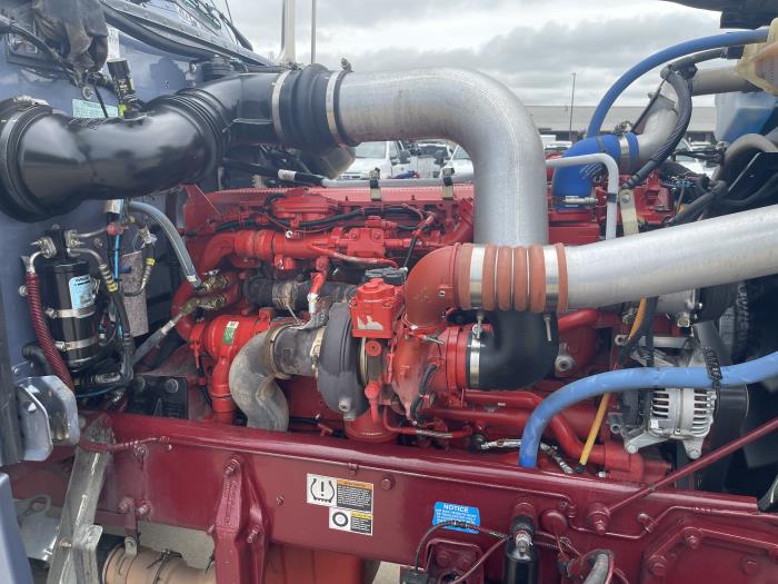 2023 Peterbilt 389-30