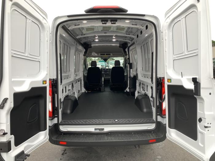 2025 Ford Transit-250-9