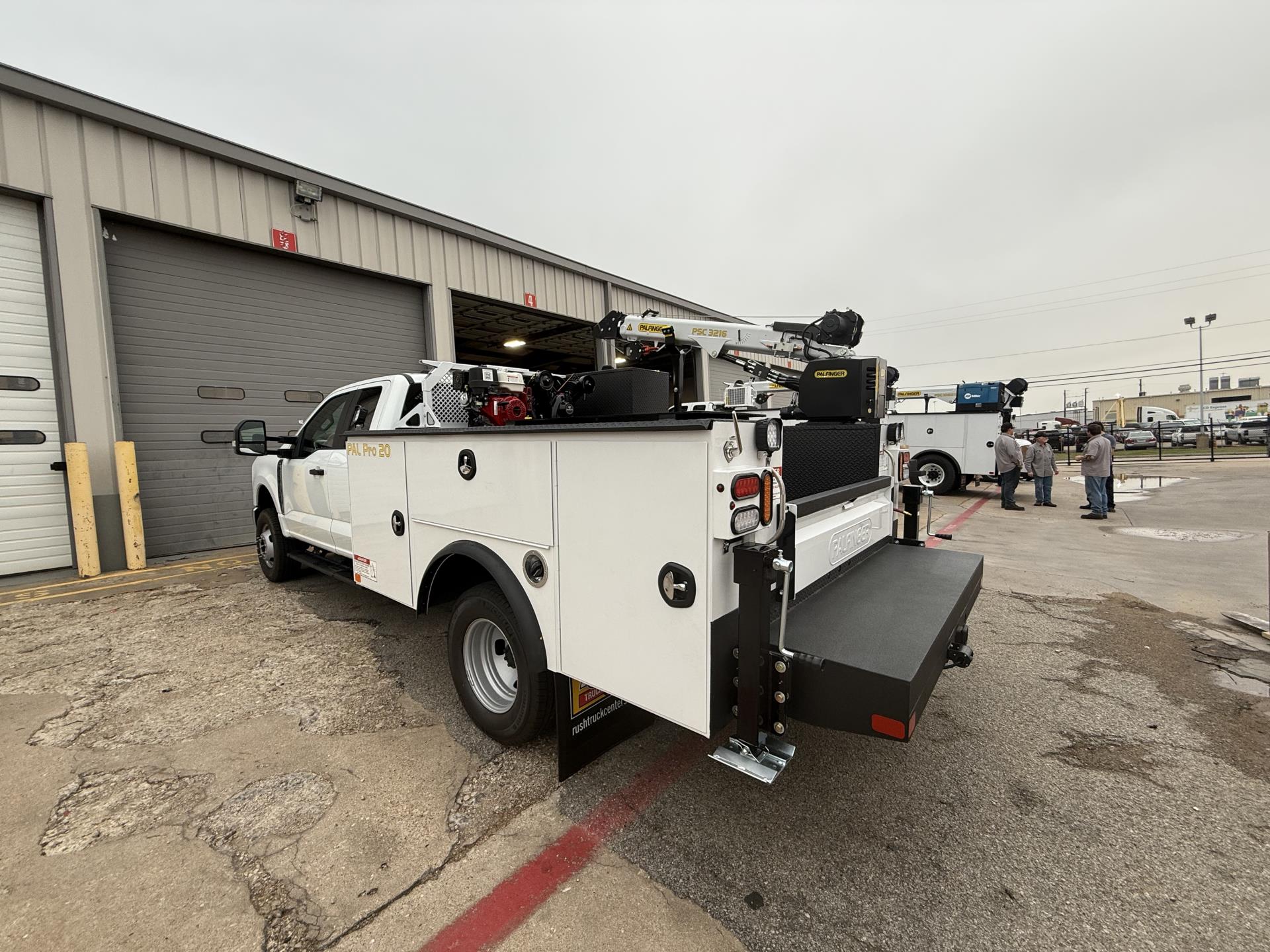 2025 Ford F-350 Super Cab DRW 4x4 Mechanics Body for sale #1915619 - photo 2