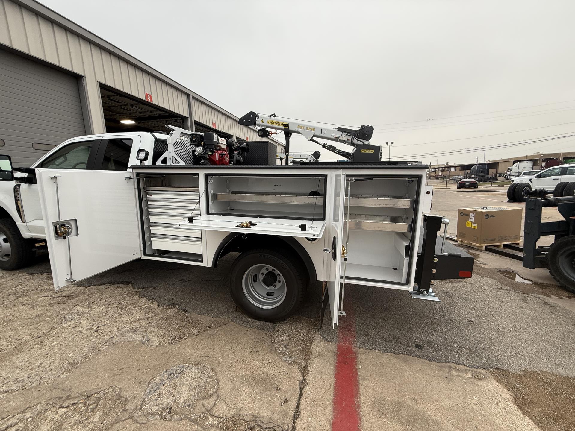 2025 Ford F-350 Super Cab DRW 4x4 Mechanics Body for sale #1915619 - photo 14